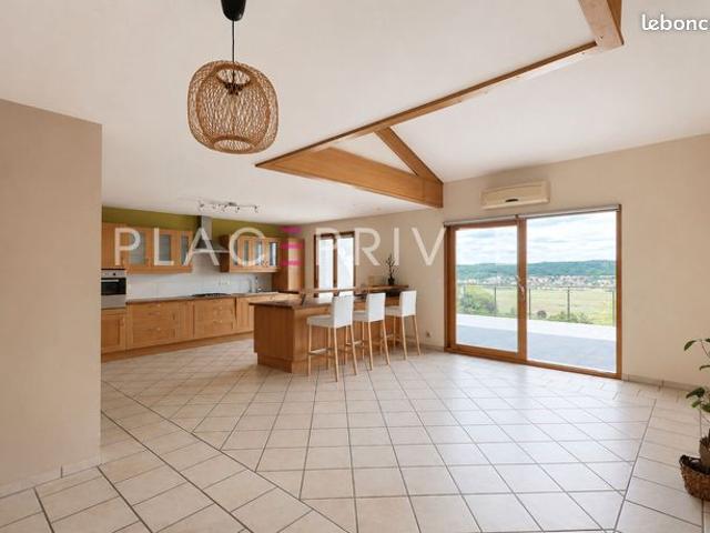 Ferme 8 pièces 198 m²