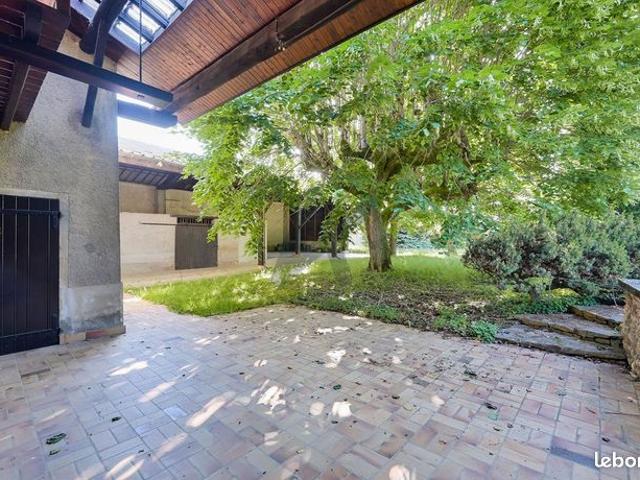 Ferme 8 pièces 199 m²
