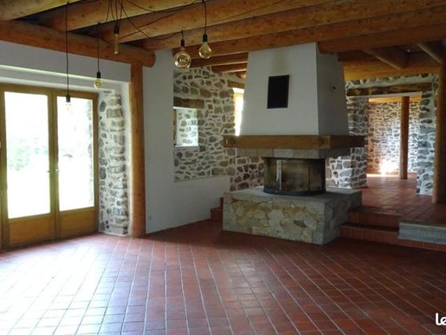 Ferme 8 pièces 200 m²