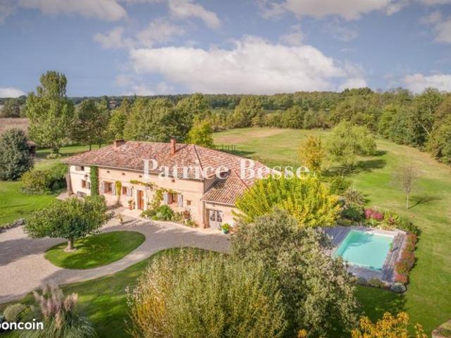 Ferme 8 pièces 203 m²