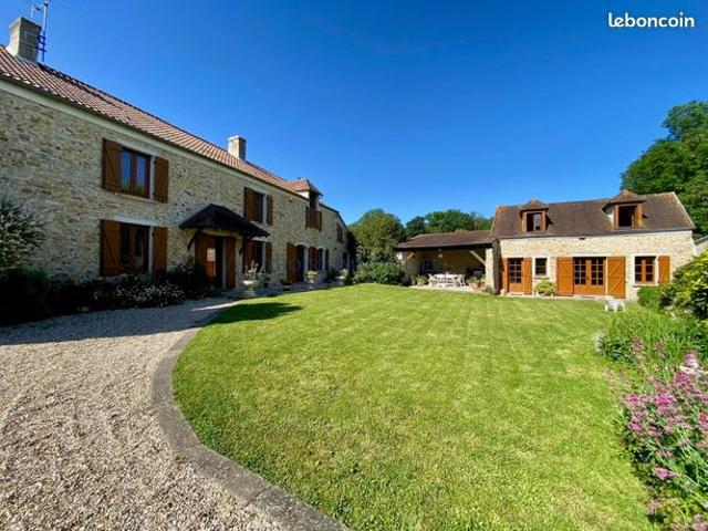Ferme 8 pièces 211 m²