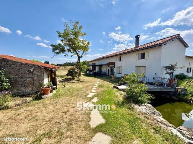 Ferme 8 pièces 220 m²