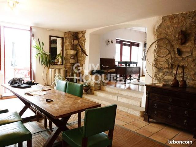 Ferme 8 pièces 221 m²