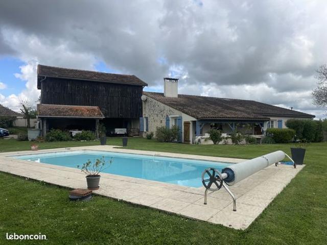 Ferme 8 pièces 230 m²