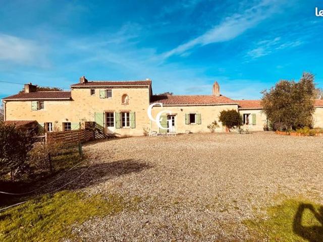 Ferme 8 pièces 233 m²