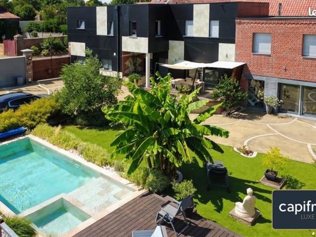 Ferme 8 pièces 239 m²