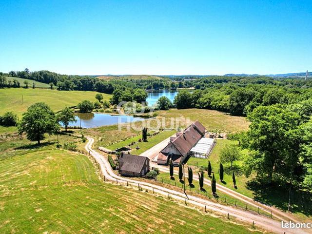 Ferme 8 pièces 240 m²