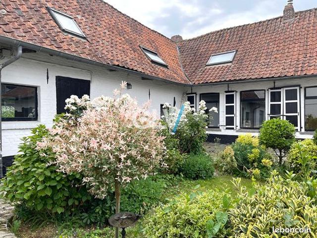 Ferme 8 pièces 242 m²