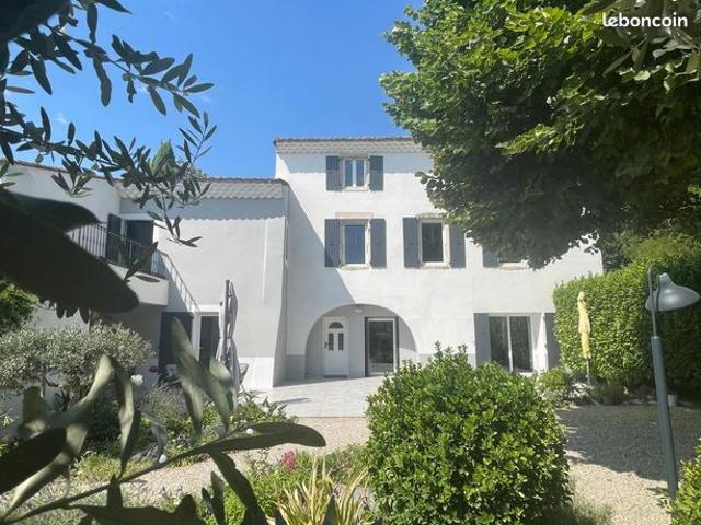 Ferme 8 pièces 244 m²
