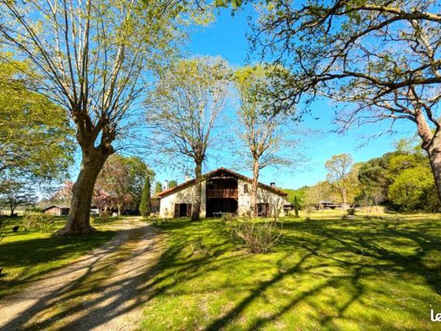 Ferme 8 pièces 245 m²