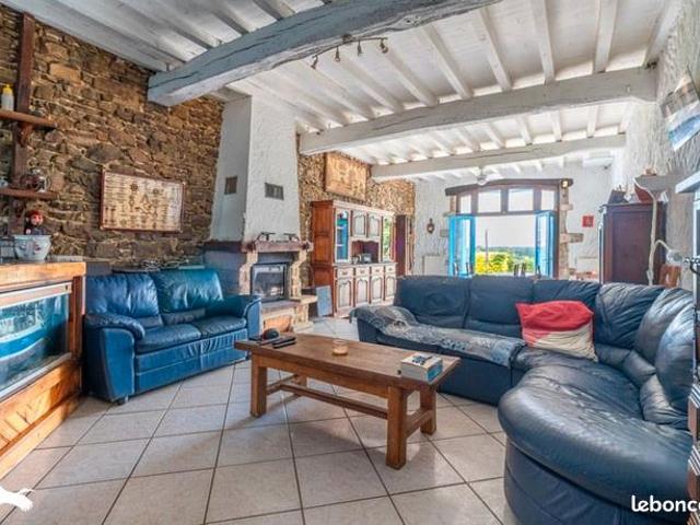 Ferme 8 pièces 247 m²