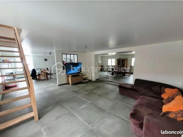 Ferme 8 pièces 250 m²