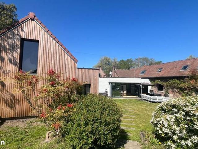 Ferme 8 pièces 256 m²