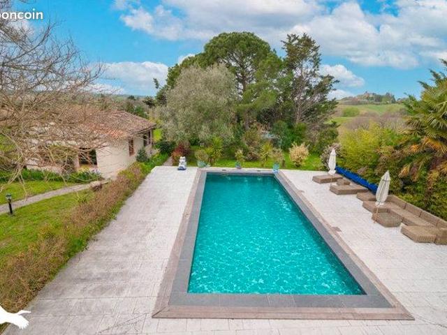 Ferme 8 pièces 270 m²