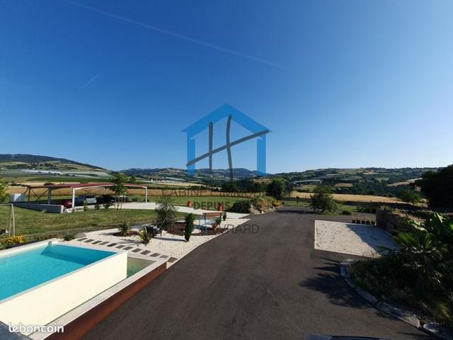 Ferme 8 pièces 272 m²
