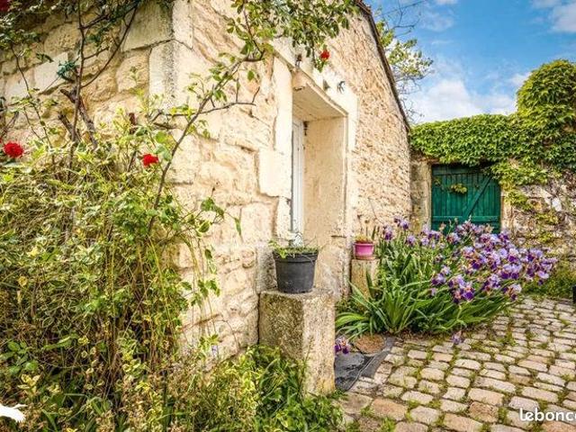Ferme 8 pièces 280 m²