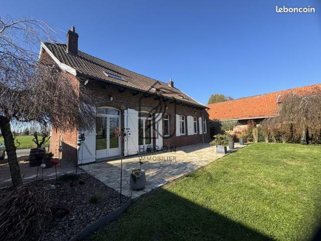 Ferme 8 pièces 293 m²