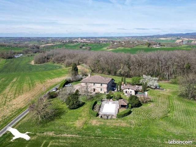 Ferme 8 pièces 298 m²