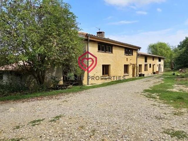 Ferme 8 pièces 336 m²