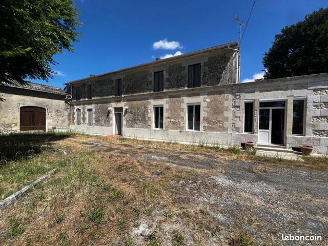 Ferme 8 pièces 340 m²