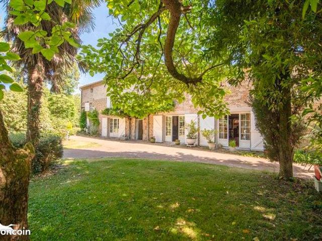 Ferme 8 pièces 350 m²