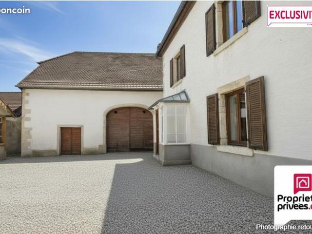 Ferme 9 pièces 245 m²