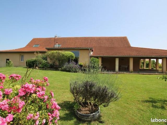 Ferme 9 pièces 248 m²