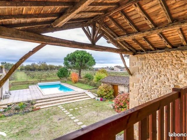 Ferme 9 pièces 260 m²