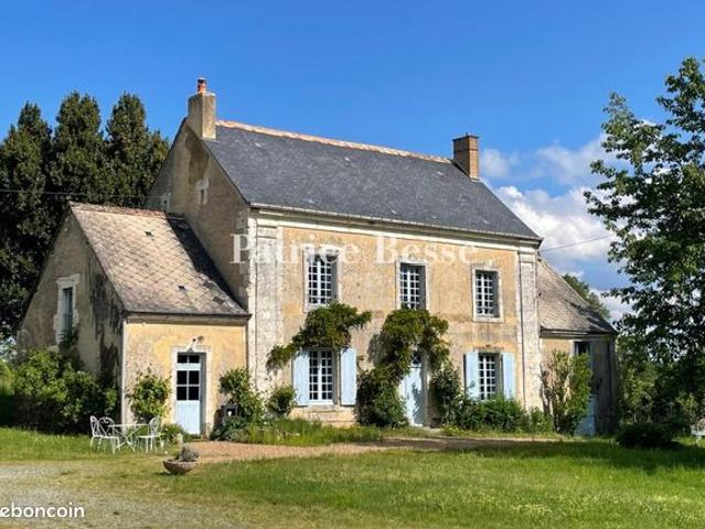 Ferme 9 pièces 270 m²