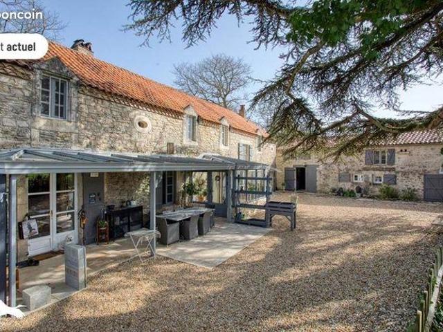 Ferme 9 pièces 277 m²