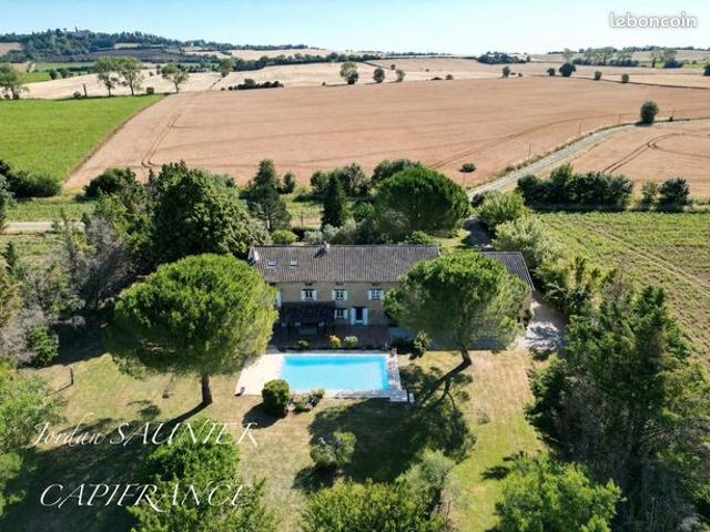 Ferme 9 pièces 296 m²