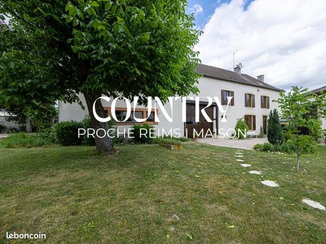 Ferme 9 pièces 324 m²