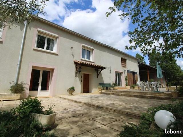 Ferme 9 pièces 362 m²