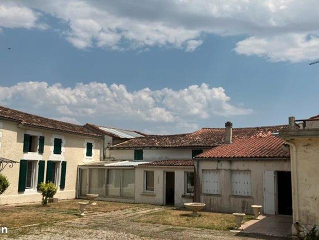Ferme 13 pièces 215 m²
