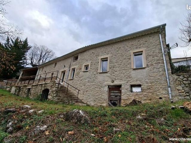 Ferme 10 pièces 200 m²