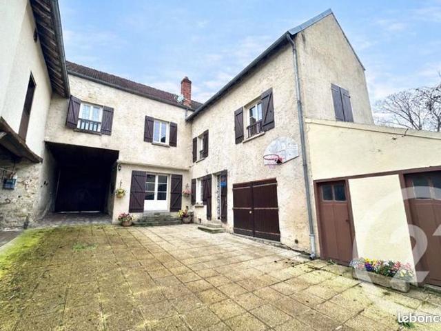 Ferme 10 pièces 224 m²