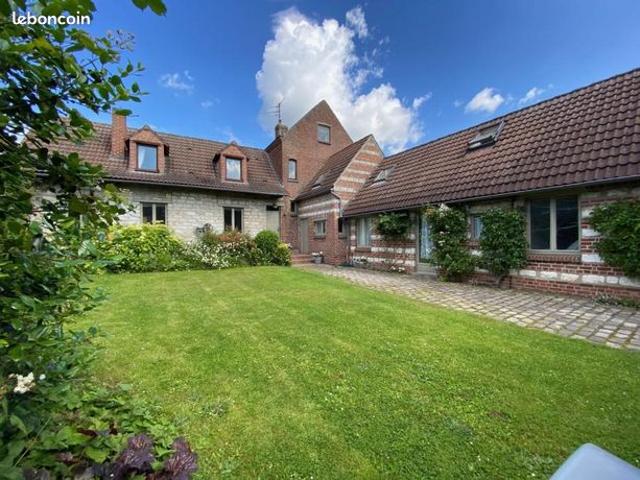 Ferme 10 pièces 249 m²
