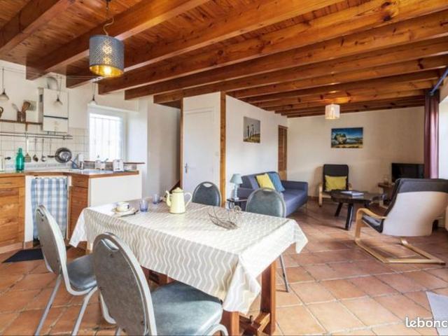 Ferme 10 pièces 240 m²