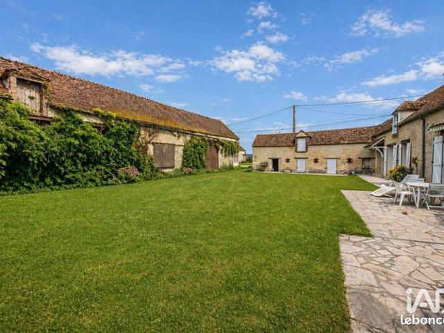 Ferme 10 pièces 240 m²