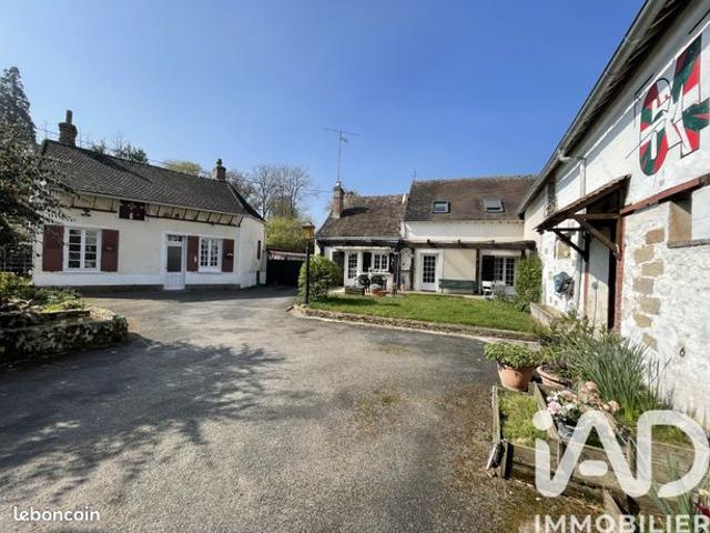 Ferme 10 pièces 241 m²