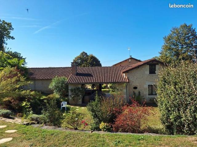 Ferme 10 pièces 250 m²