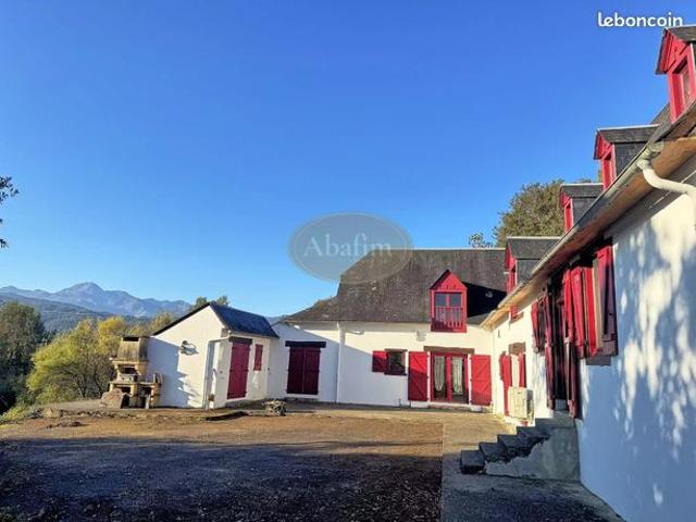 Ferme 10 pièces 264 m²