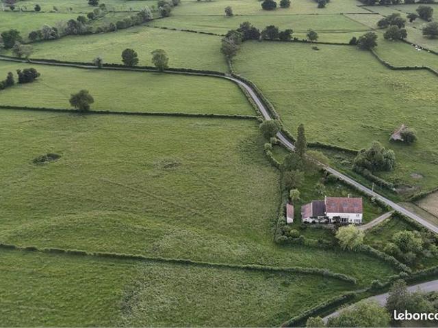 Ferme 10 pièces 267 m²