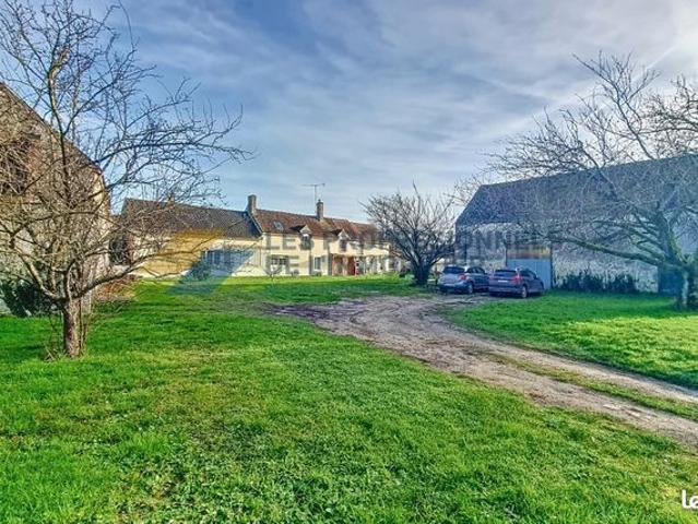 Ferme 10 pièces 267 m²