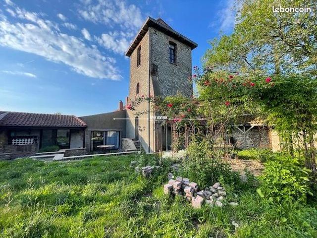 Ferme 10 pièces 276 m²