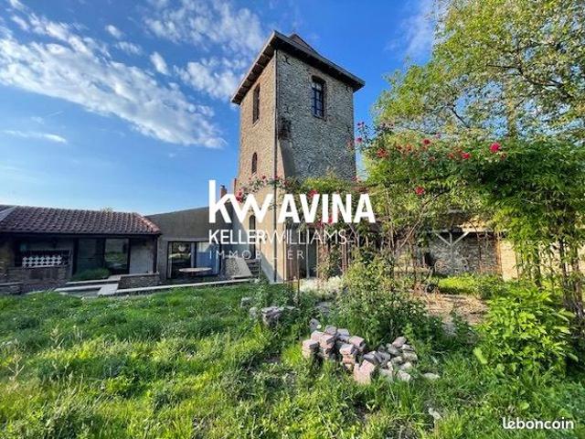 Ferme 10 pièces 276 m²