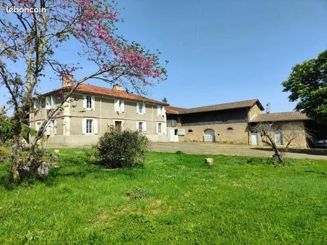 Ferme 10 pièces 280 m²