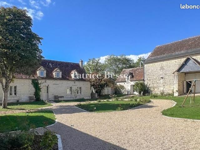 Ferme 10 pièces 295 m²
