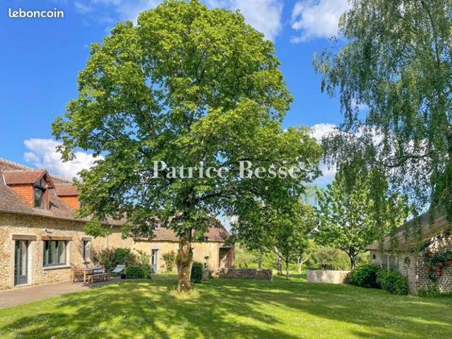 Ferme 10 pièces 327 m²
