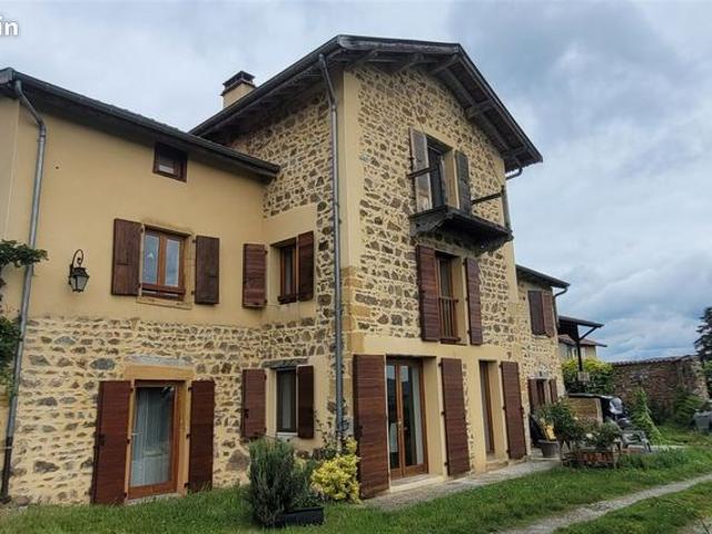 Ferme 10 pièces 330 m²